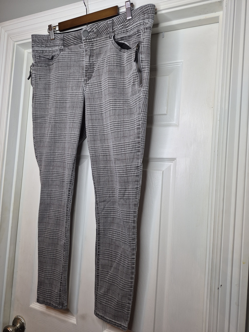 Democracy Ab Solution Gray Plaid Slim Fit Jeans 16